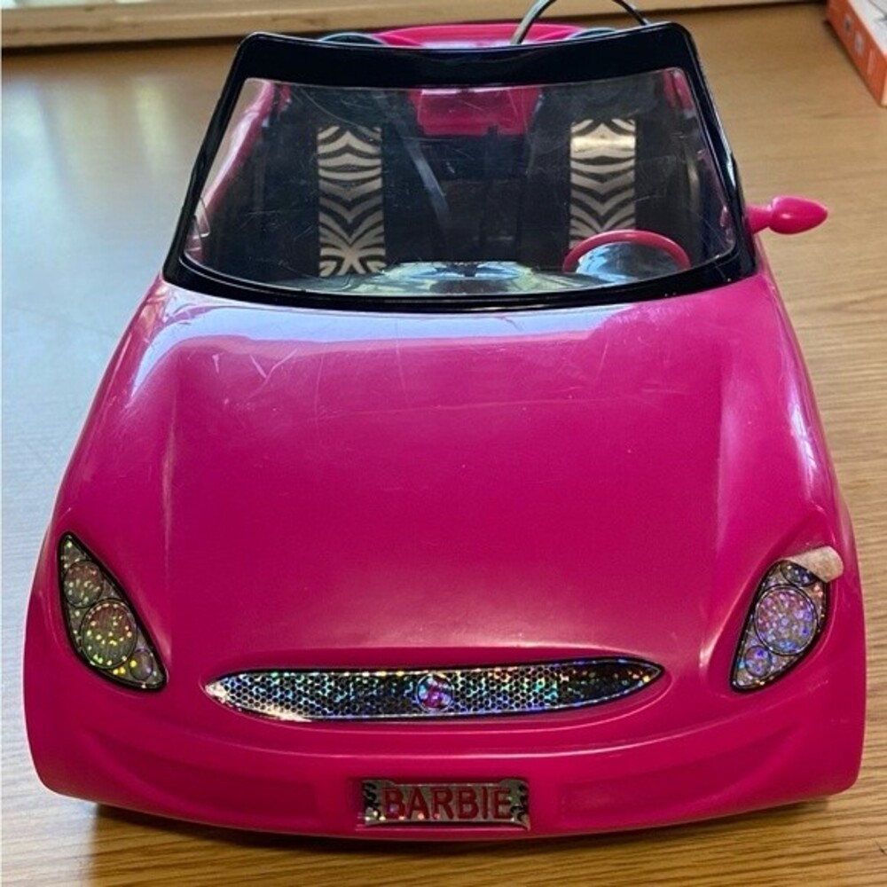 2009 Pink Barbie Convertible Car Zebra Seats